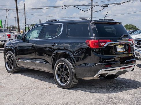 Used 2019 GMC Acadia Denali w/ Technology Package FWD image 7