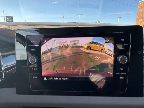 New 2026 Volkswagen Jetta SE FWD image 23