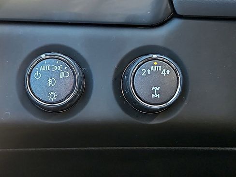 Used 2019 Chevrolet Suburban LT w/ LT Signature Package image 24