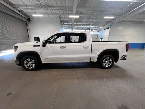 Used 2024 GMC Sierra 1500 SLT image 6