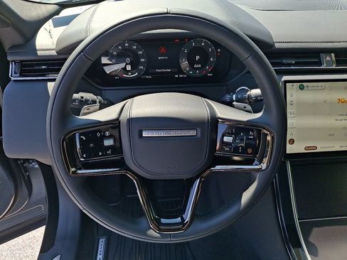 New 2026 Land Rover Range Rover Velar Dynamic SE AWD/4WD image 11