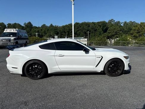 Used 2019 Ford Mustang Shelby GT350 w/ Technology Package RWD image 2