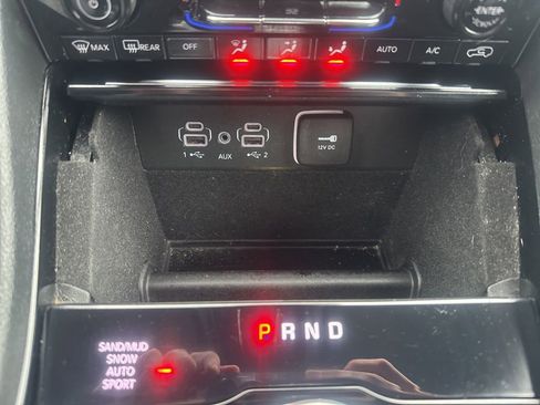 Used 2023 Jeep Grand Cherokee L Limited image 37