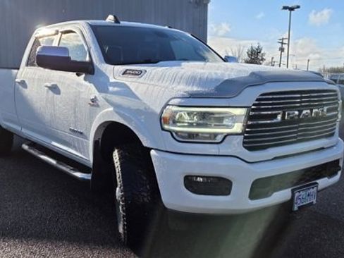 Used 2019 RAM 3500 Laramie image 3