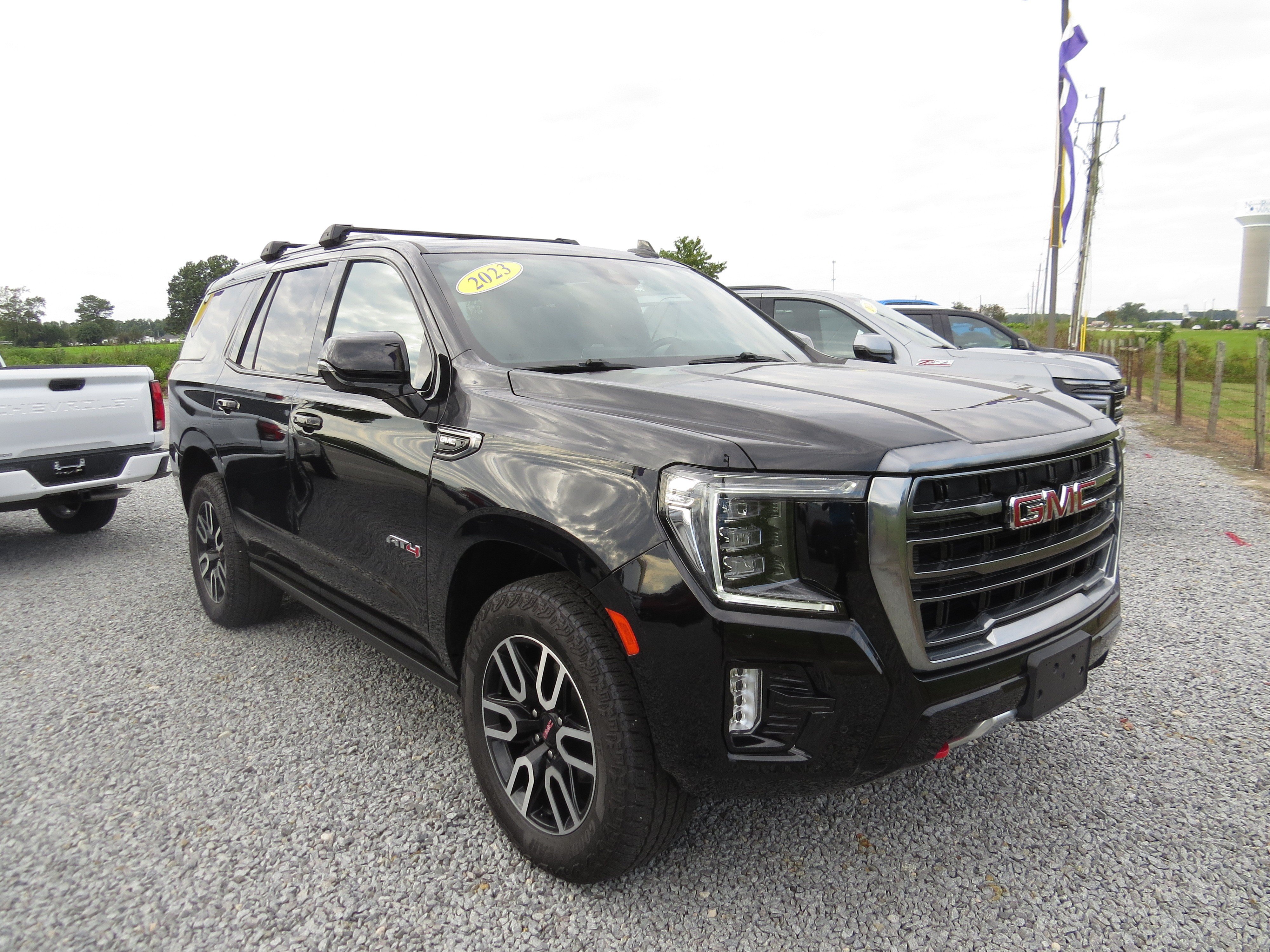 Used 2023 GMC Yukon AT4 AWD/4WD image 35