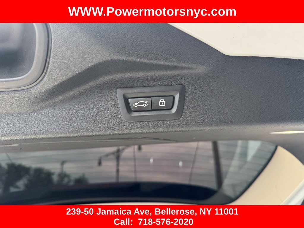 Used 2022 BMW X7 xDrive40i w/ Premium Package AWD/4WD image 26
