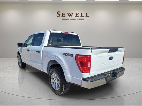 Used 2023 Ford F150 XLT image 3