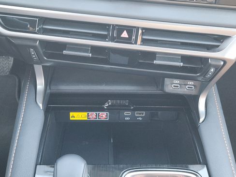 Certified 2025 Lexus RX 350 FWD w/ Technology Package image 23