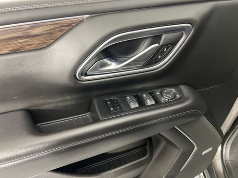 Used 2021 Chevrolet Tahoe Z71 w/ Z71 Signature Package image 16