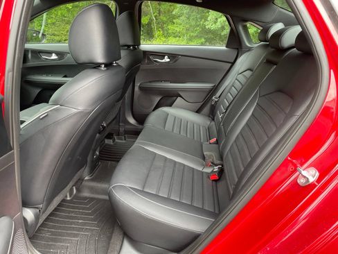 Used 2024 Kia Forte GT-Line w/ GT-Line Premium Package FWD image 36
