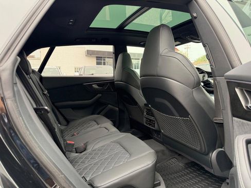 Used 2023 Audi SQ8 Prestige image 10