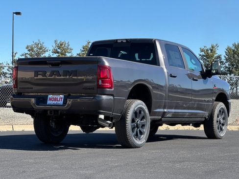 New 2026 RAM 2500 Laramie AWD/4WD image 3