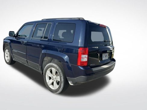 Used 2017 Jeep Patriot Sport w/ Power Value Group FWD image 8