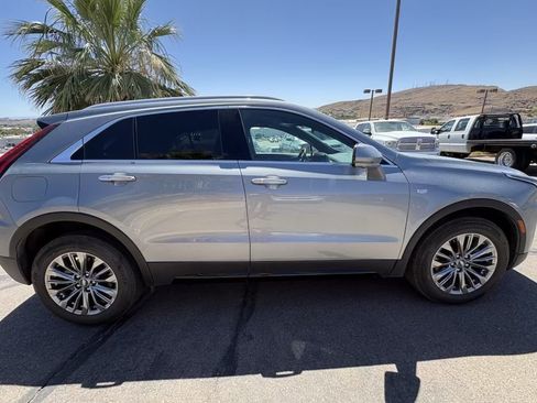 Used 2025 Cadillac XT4 Premium Luxury AWD/4WD image 6