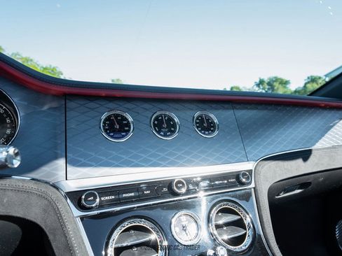 Used 2025 Bentley Continental GT Speed image 36