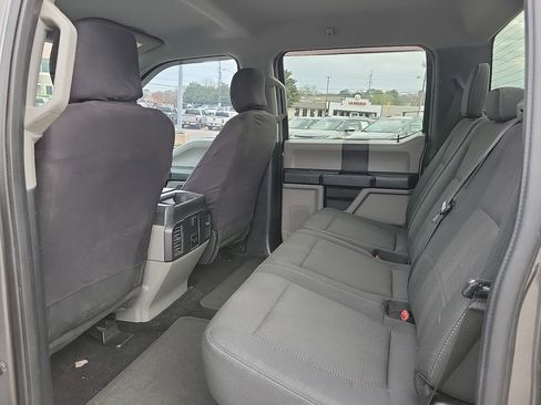 Used 2017 Ford F150 XL w/ Equipment Group 101A Mid image 9