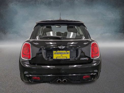 Used 2018 MINI Cooper S FWD image 5