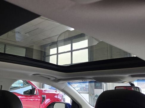 Used 2015 Ford Edge Titanium w/ Equipment Group 301A image 11