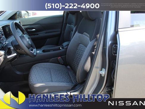 New 2026 Nissan Kicks SV image 12