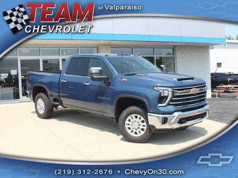 New 2026 Chevrolet Silverado 2500 LTZ w/ LTZ Convenience Package AWD/4WD image 1
