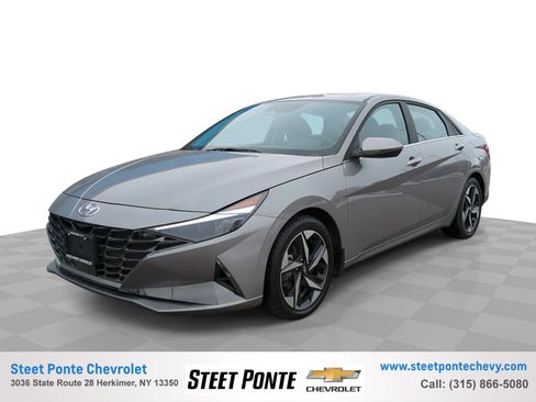 Used 2023 Hyundai Elantra Limited image 1