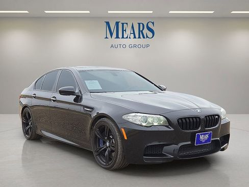 Used 2015 BMW M5 RWD image 7