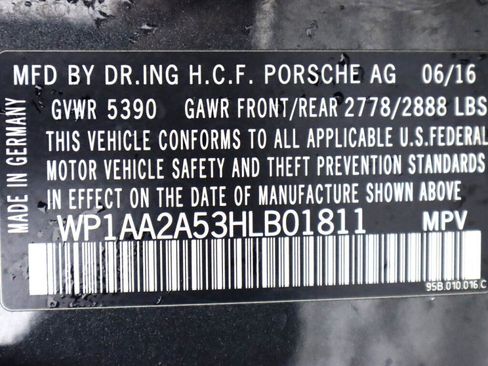 Used 2017 Porsche Macan Base image 50