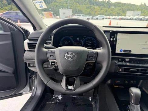 Certified 2025 Toyota Camry XLE AWD/4WD image 17