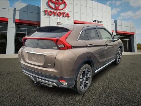 Used 2018 Mitsubishi Eclipse Cross SEL image 2