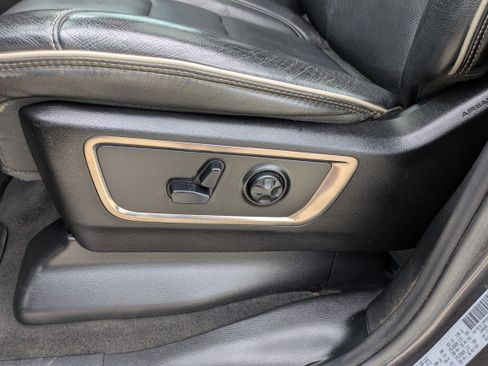 Used 2019 RAM 1500 Limited AWD/4WD image 10