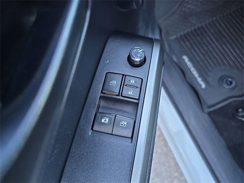 Used 2018 Toyota Tacoma SR5 image 17