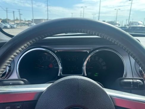 Used 2008 Ford Mustang GT Premium RWD image 9