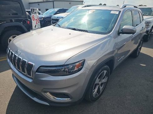 Used 2020 Jeep Cherokee Limited FWD image 3