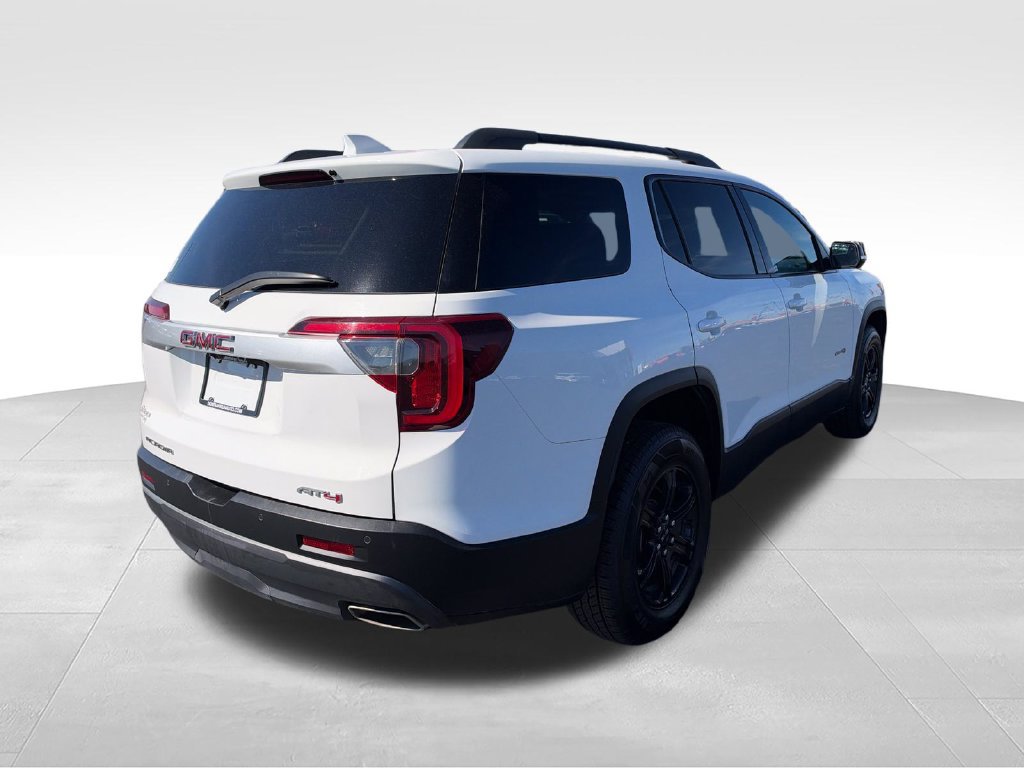 Used 2022 GMC Acadia AT4 w/ GMC Pro Grade Package AWD/4WD image 5