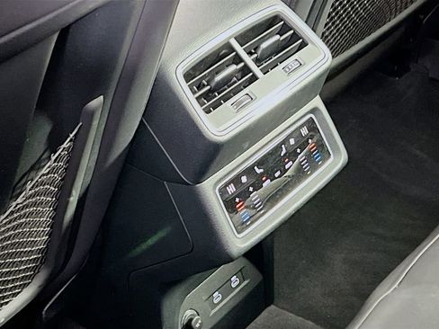 Certified 2022 Audi e-tron Premium w/ Convenience Plus Package image 25