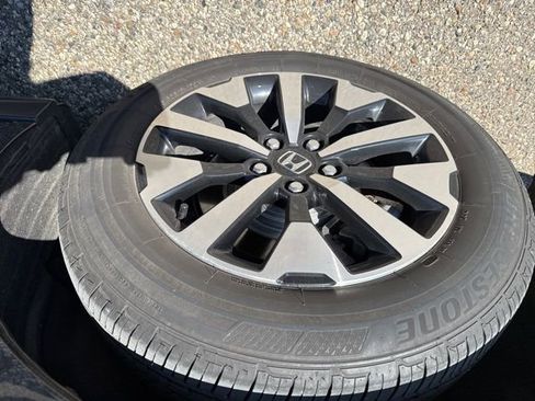 Used 2025 Honda Odyssey EX-L image 6