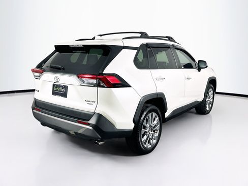 Used 2019 Toyota RAV4 Limited AWD/4WD image 9