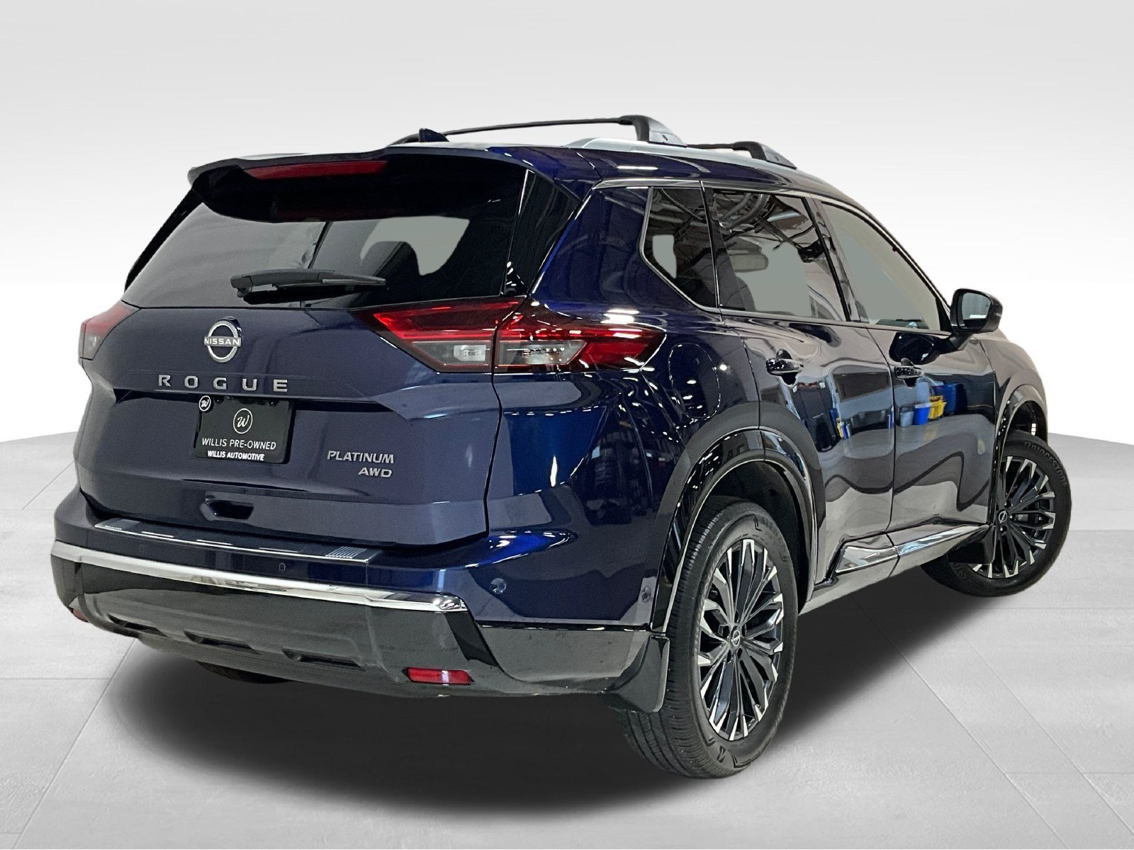 Used 2025 Nissan Rogue Platinum w/ Platinum Premium Package AWD/4WD image 5
