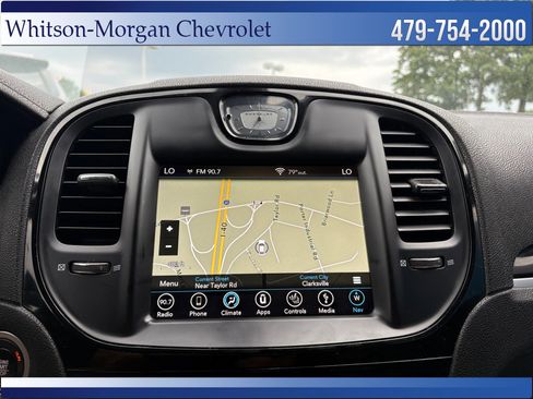 Used 2018 Chrysler 300 S RWD image 12