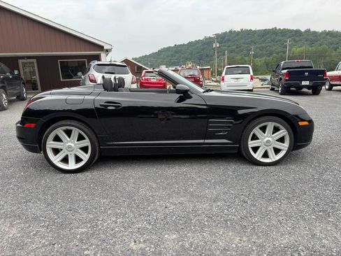 Used 2006 Chrysler Crossfire Convertible RWD image 9