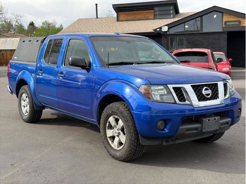 Used 2013 Nissan Frontier SV image 3