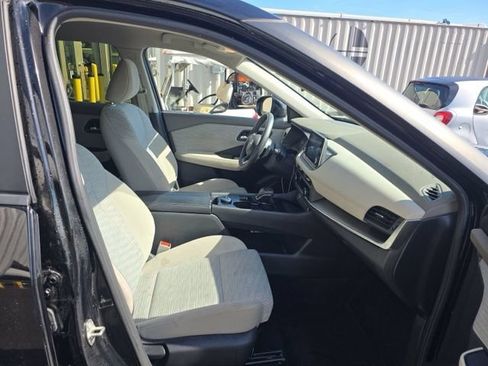 Used 2023 Nissan Rogue SV AWD/4WD image 10