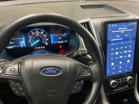 Used 2024 Ford Edge SE w/ Black Appearance Package AWD/4WD image 19
