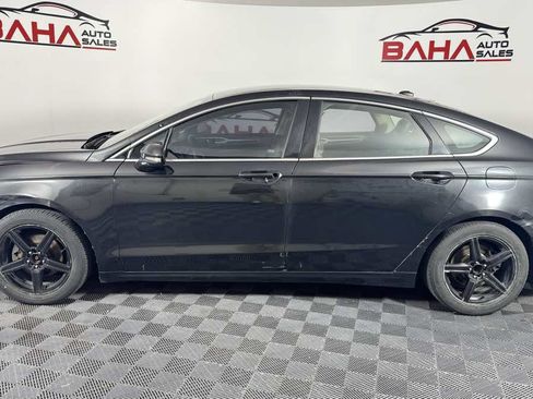Used 2013 Ford Fusion SE FWD image 3