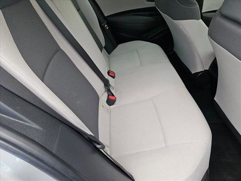 Used 2022 Toyota Corolla LE w/ Carpet Mat Package (TMS) FWD image 18