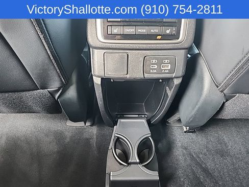 Used 2023 Subaru Ascent Limited AWD/4WD image 23