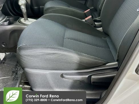Used 2016 Nissan Versa Note SV FWD image 18