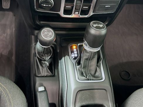 Used 2024 Jeep Wrangler Sport S AWD/4WD image 24