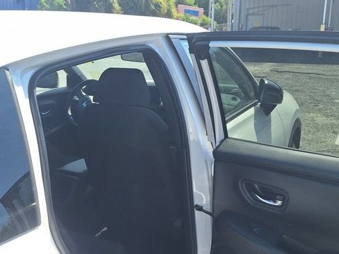 Used 2026 Honda HR-V Sport image 9