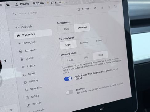 Used 2023 Tesla Model 3 Standard Range image 77